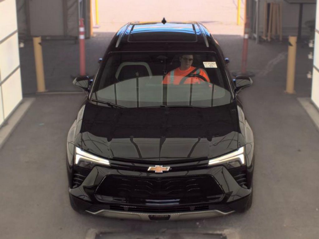 Used 2024 Black Chevrolet LT image 3