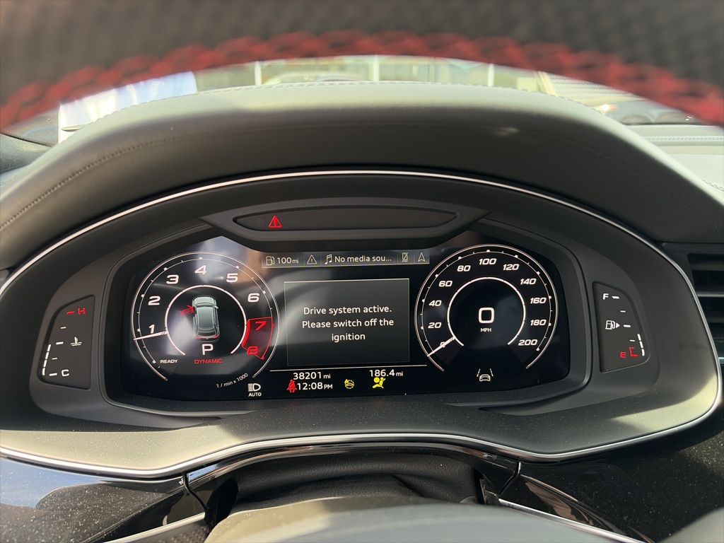 Thumbnail: 2021 Audi RS Q8 - 10