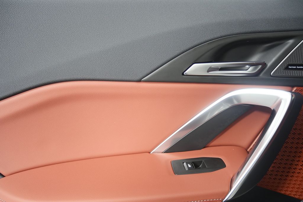 Thumbnail: 2026 BMW X2 - 13