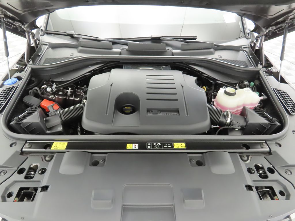 Thumbnail: 2025 Land Rover Range Rover Sport - 29