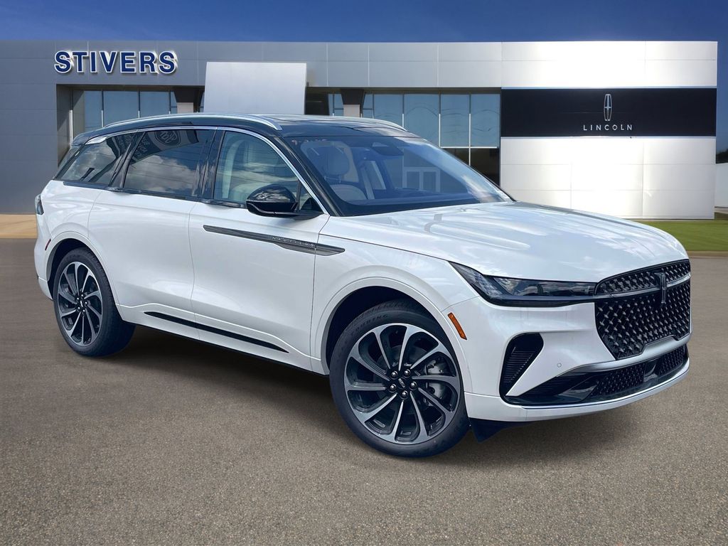 White Platinum Clearcoat Metallic 2026 Lincoln Nautilus SUV / Crossover All-Wheel Drive 8-Speed Automatic