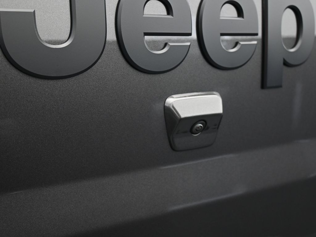 New 2026 Granite Crystal Metallic Clearcoat Jeep Willys image 29