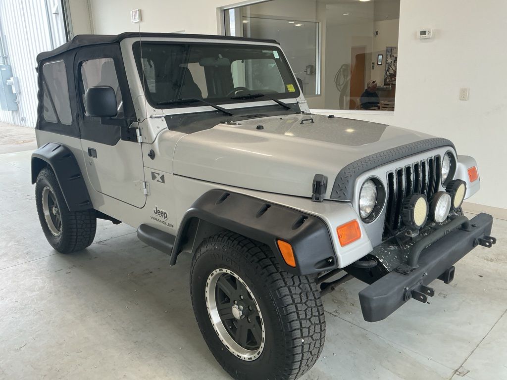 Bright Silver Metallic Clearcoat/Black Soft Top 2005 Jeep Wrangler X SUV / Crossover Four-Wheel Drive 6-Speed Manual