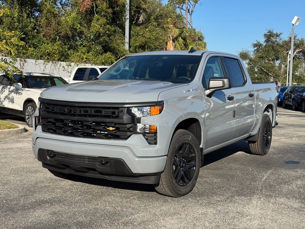 2025 Chevrolet Silverado 1500 Custom 4