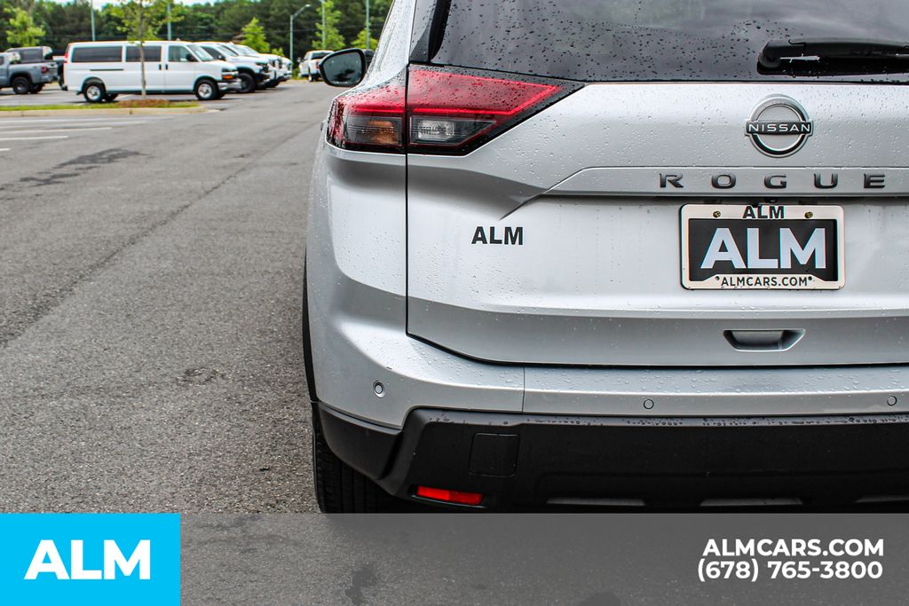 Used 2024 Silver Nissan S image 12
