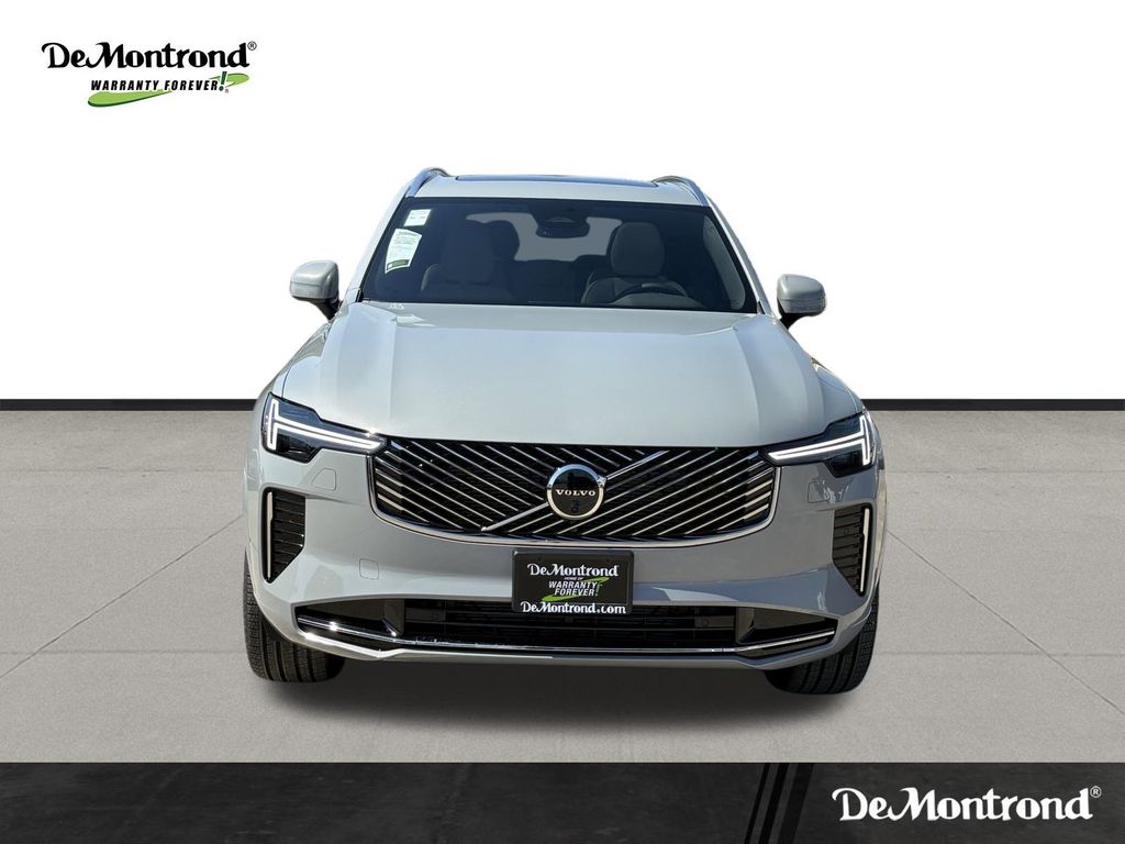 New 2026 Vapour Grey Volvo B6 Plus 7-Seater image 2