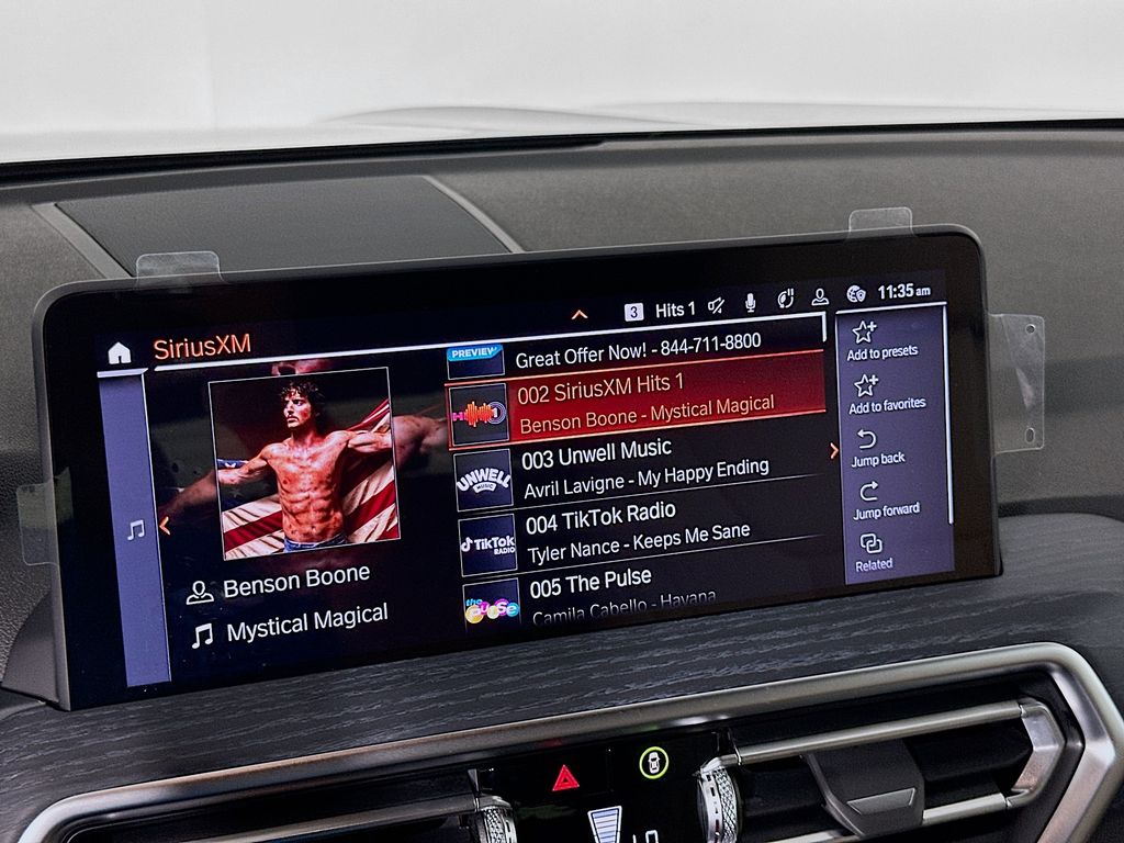 Thumbnail: 2025 BMW X4 - 11