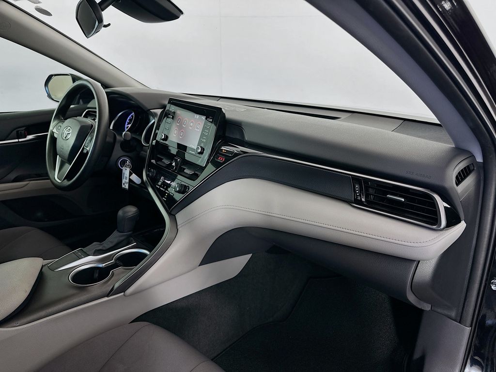 Thumbnail: 2022 Toyota Camry - 27