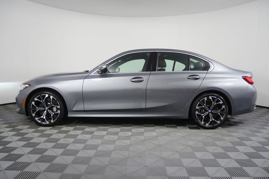 Thumbnail: 2025 BMW 3 Series - 6