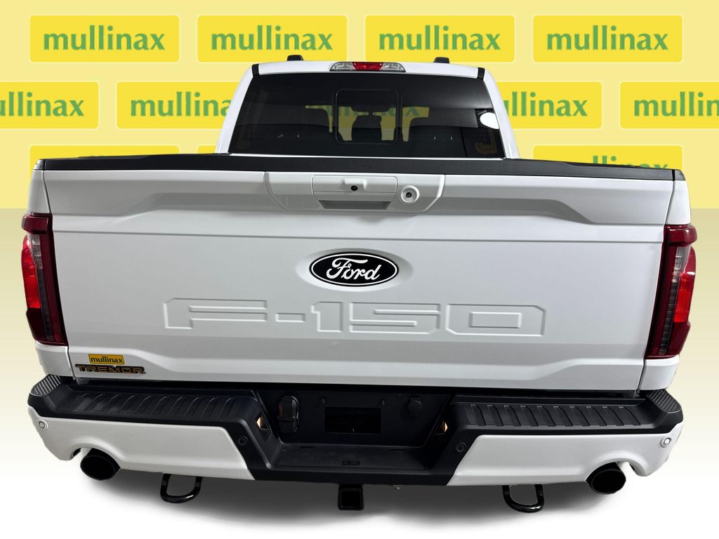 New 2026 White Ford Tremor image 17