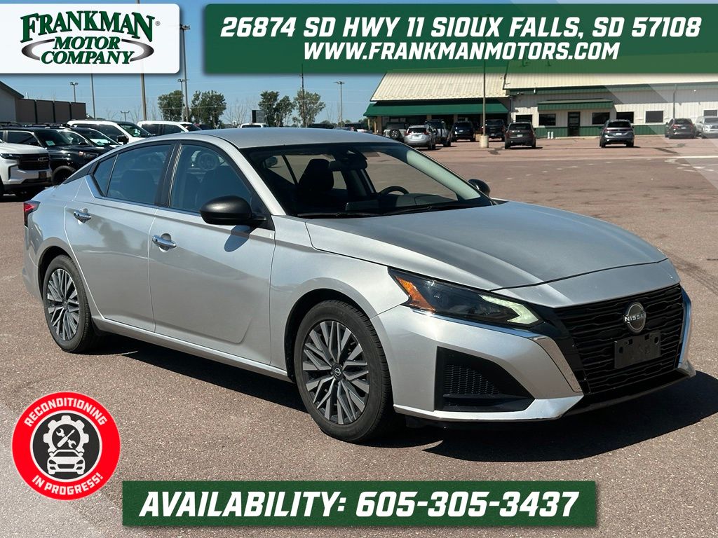 2024 Nissan Altima 2.5 SV FWD