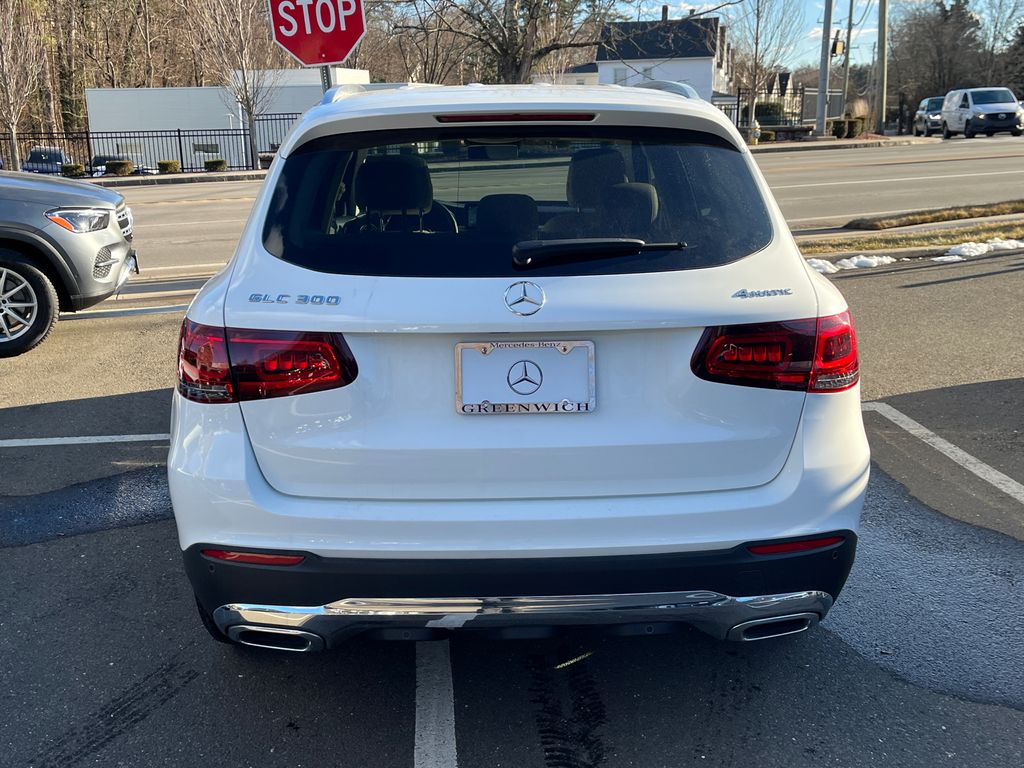 2022 Mercedes-Benz GLC 300 3