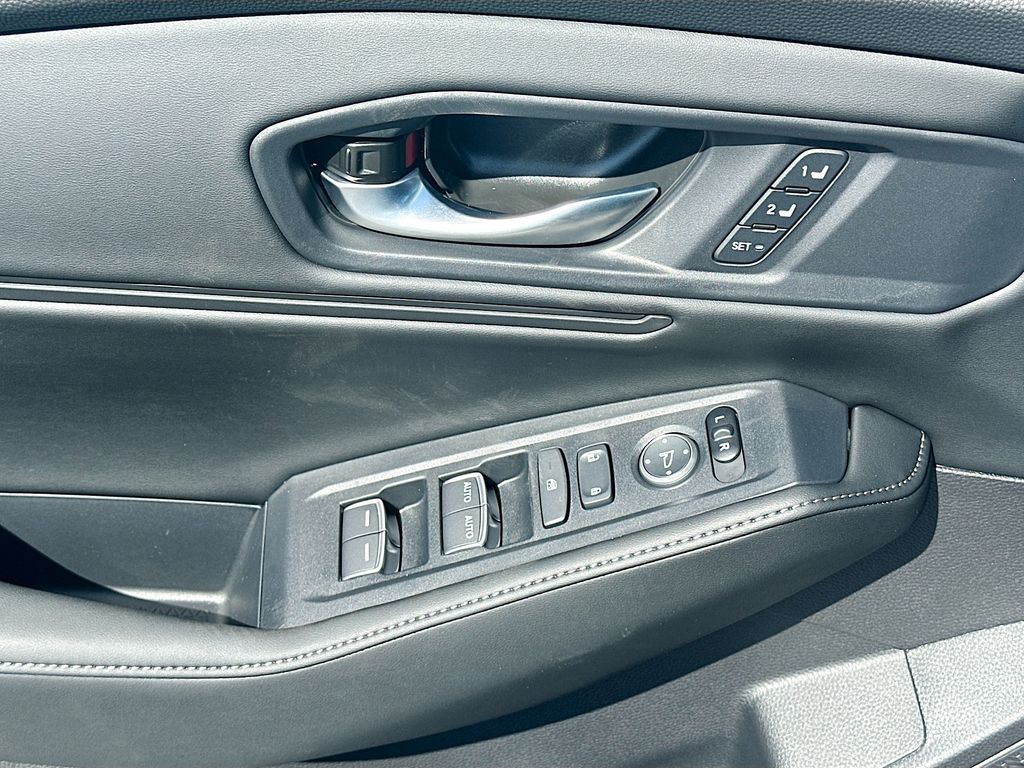 Thumbnail: 2025 Honda Accord - 19