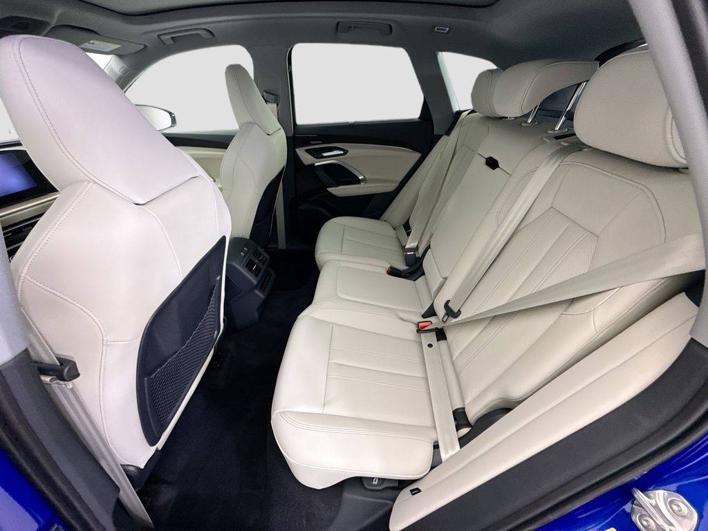 Thumbnail: 2026 Audi Q5 - 20