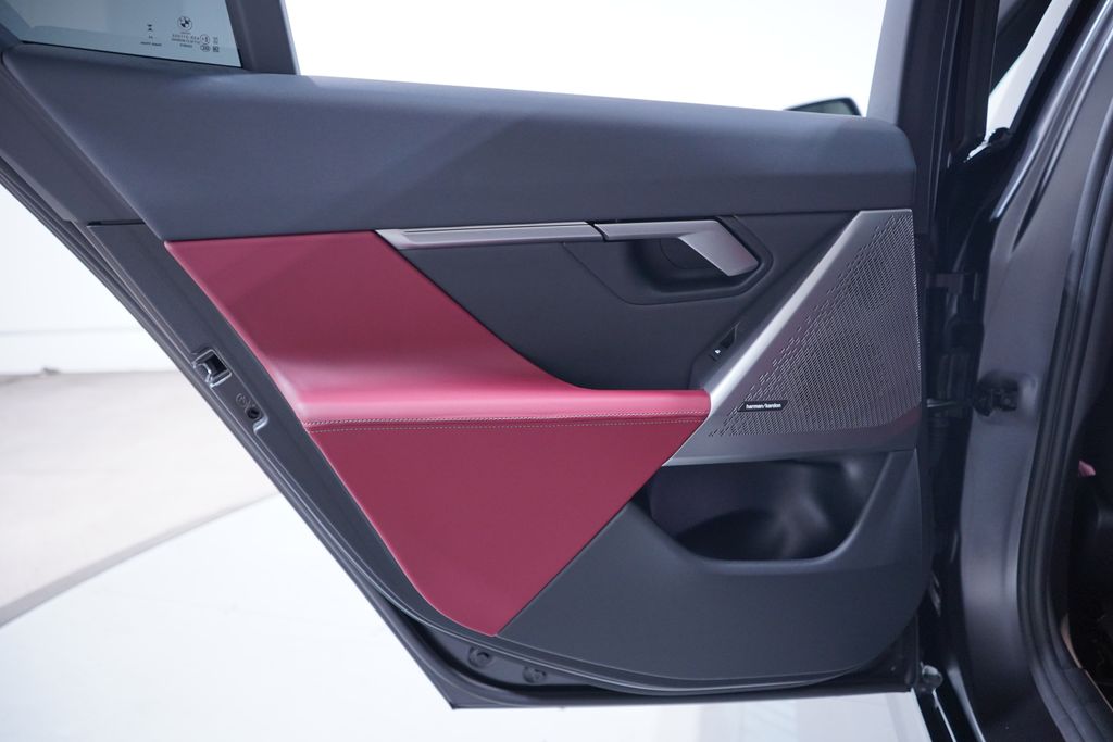 Thumbnail: 2025 BMW i5 - 16
