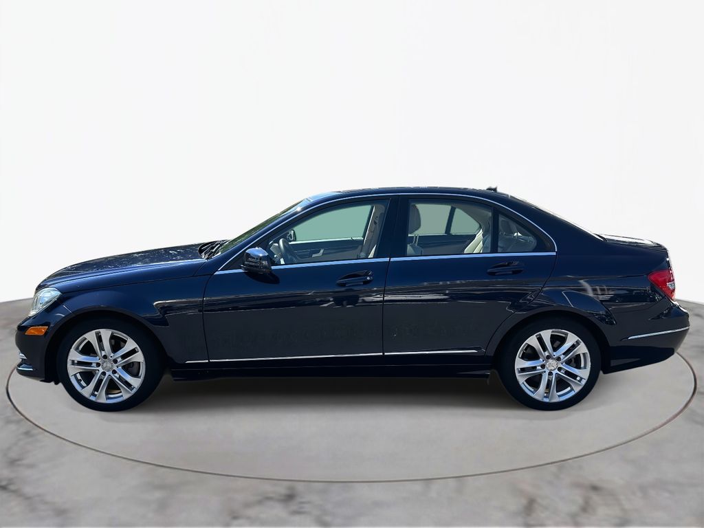 Thumbnail: 2012 Mercedes-Benz C-Class - 12