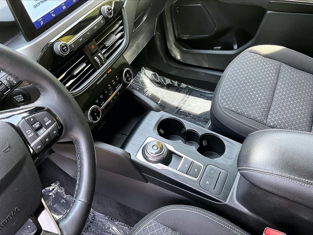 2023 Ford Escape — photo 15