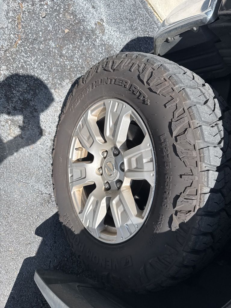 2019 Nissan Titan SV photo
