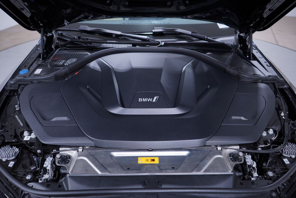 Thumbnail: 2023 BMW i4 - 24