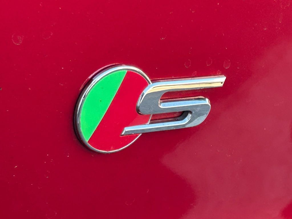 Used 2014  Jaguar S image 63