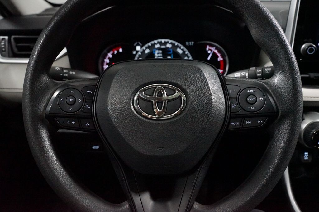 Thumbnail: 2024 Toyota RAV4 - 12