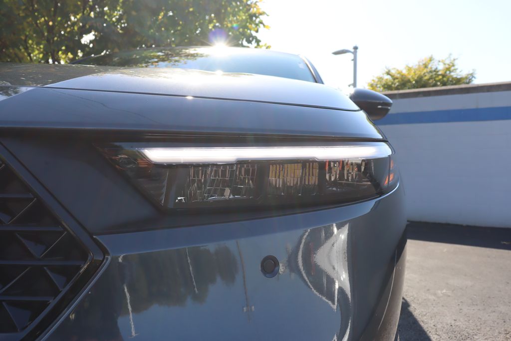 Thumbnail: 2025 Honda Accord - 9