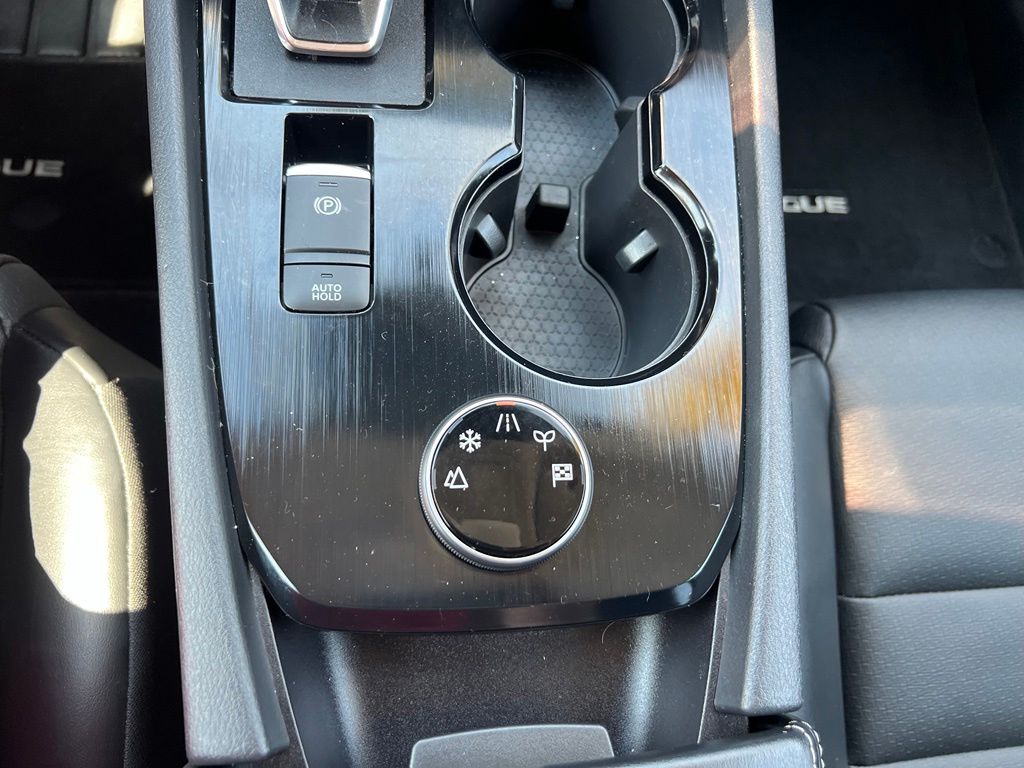 Used 2022 Nissan Rogue SUV