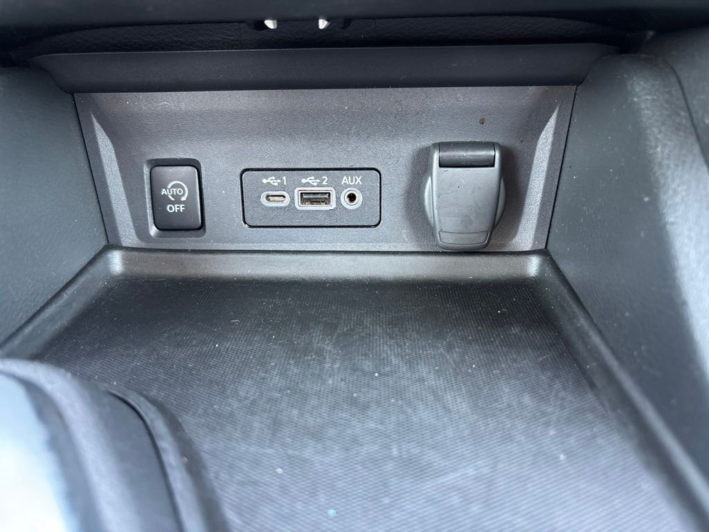 Used 2025 Nissan Sentra Sedan