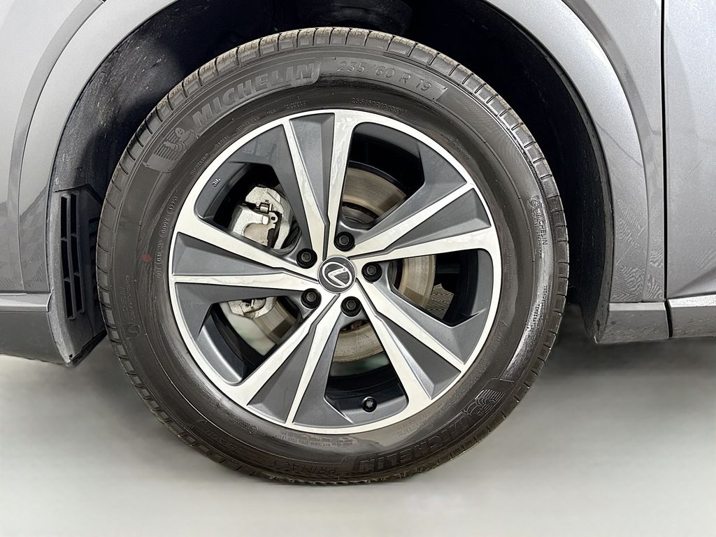 Thumbnail: 2025 Lexus RX - 32