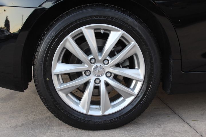 Used Car 2015 Infiniti Q50  Premium For Sale Under $20,000 In Georgetown, Texas