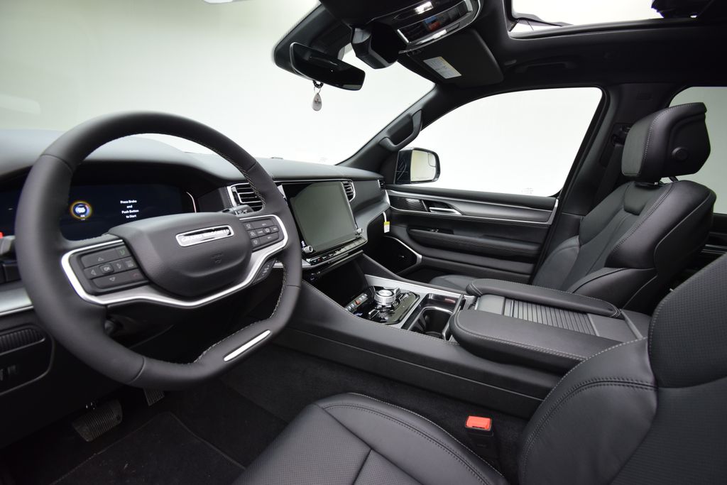 new 2026 Jeep Grand Wagoneer car, priced at $77,579