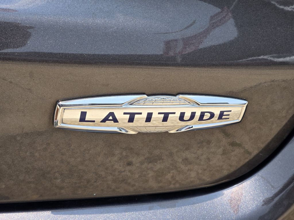 2018 Jeep Compass Latitude Gray at Durrett Motor Company