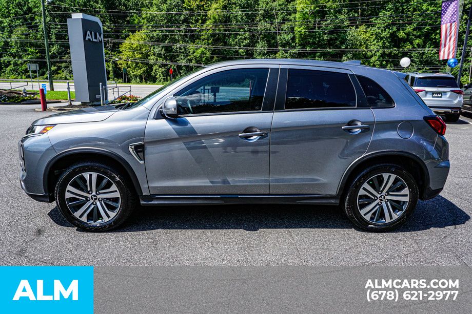 Used 2024 Silver Mitsubishi 2.0 ES image 6