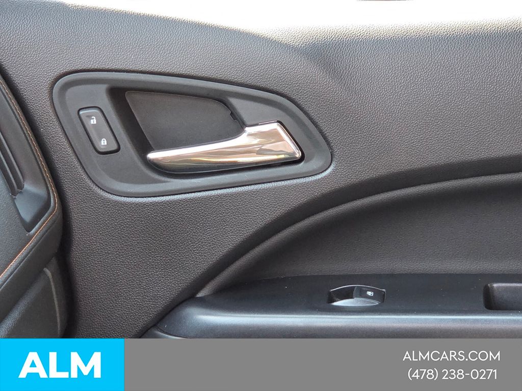 Used 2021 Black GMC AT4 w/Leather image 30