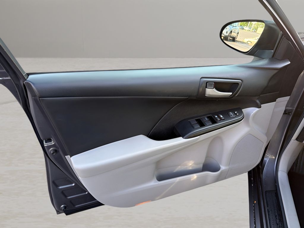 Used 2014 Toyota Camry Sedan