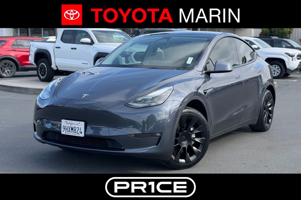 2023 Tesla Model Y Long Range Dual Motor All-Wheel Drive's photo