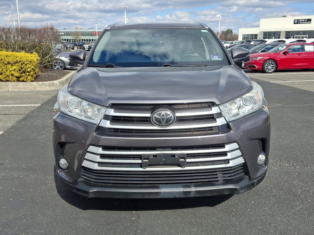 2017 Toyota Highlander XLE 2