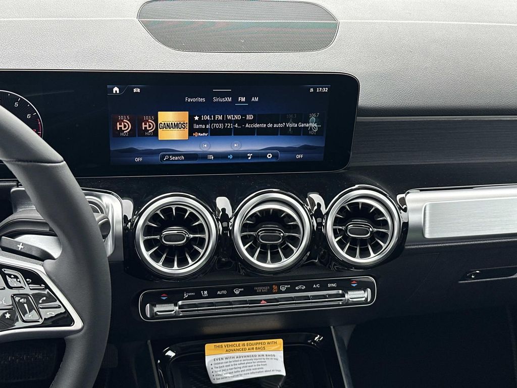 Thumbnail: 2026 Mercedes-Benz GLB - 20