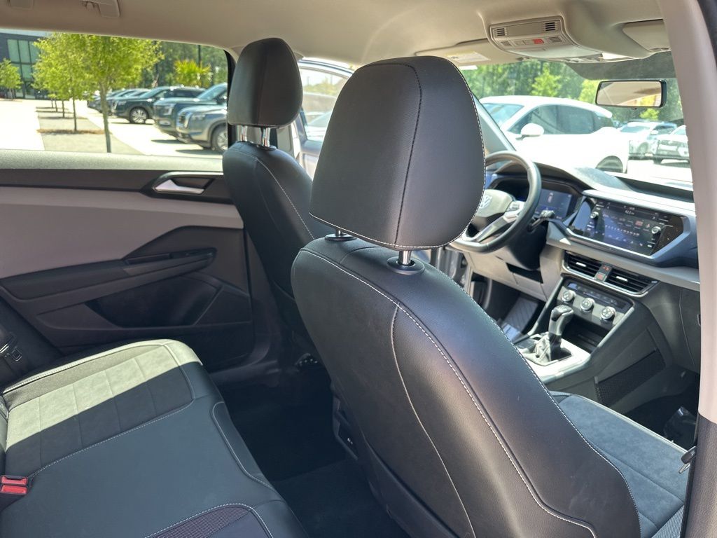 2022 Gray Volkswagen Taos 1.5T SE FWD SUV