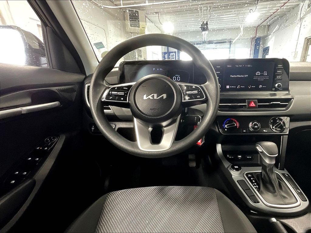 2024 Kia Seltos — photo 17