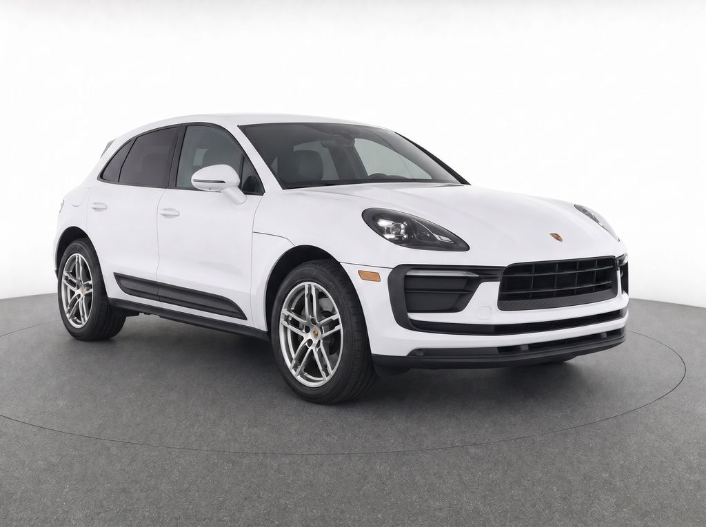 Thumbnail: 2022 Porsche Macan - 29