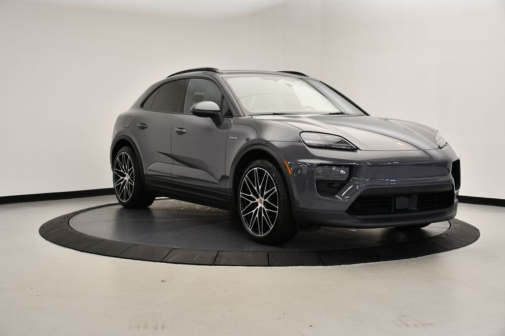 Thumbnail: 2025 Porsche Macan - 9
