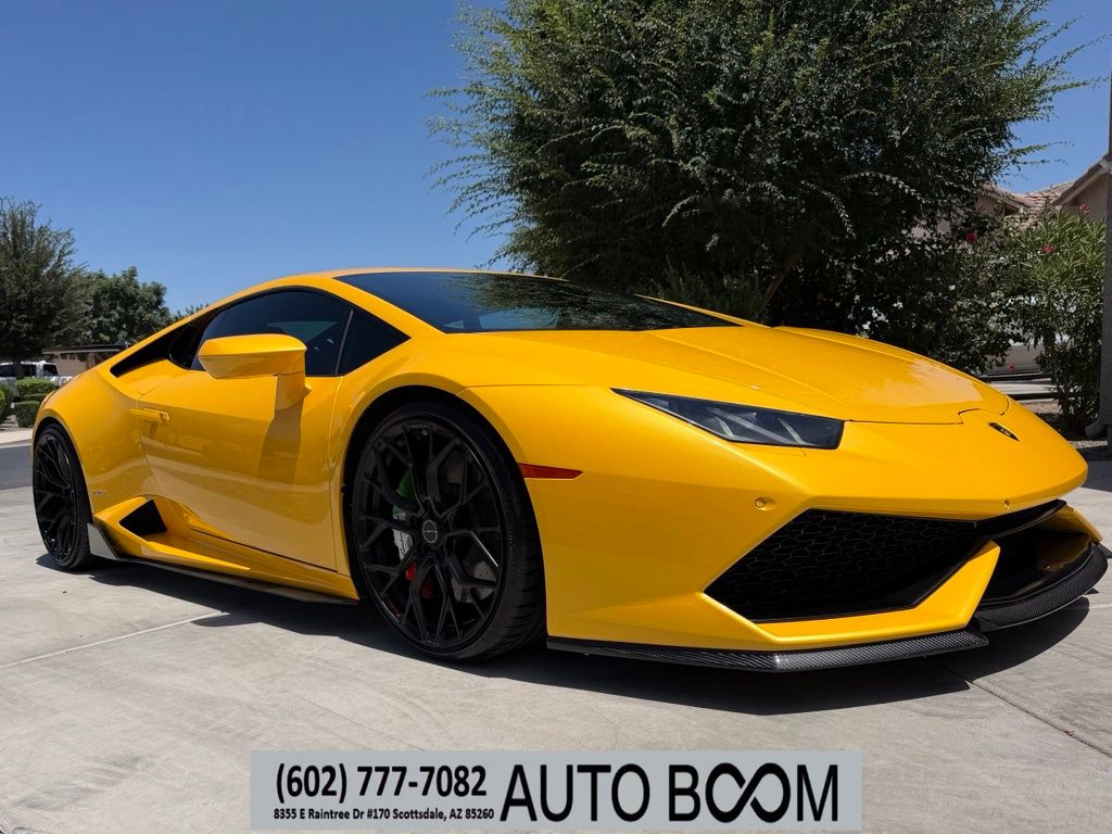 Giallo Midas Pearl Effect 2015 Lamborghini Huracan LP 610-4 Coupe All-Wheel Drive 7-Speed Automatic