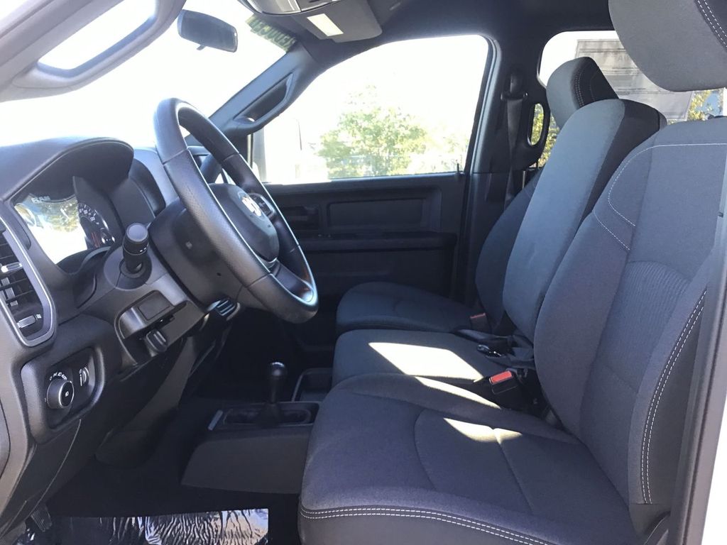 2024 RAM 3500 Chassis Tradesman - Photo 12