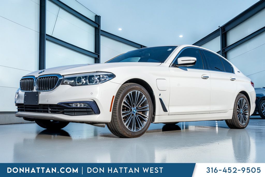 2018 BMW 5 Series 530e iPerformance Sedan RWD