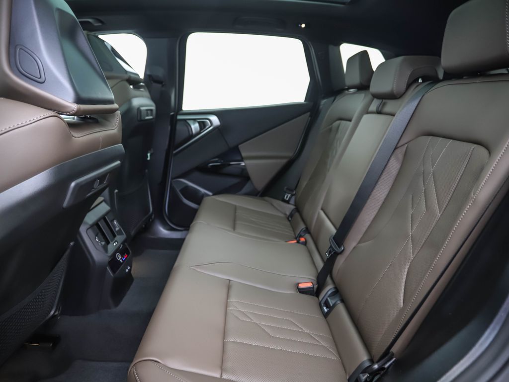 Thumbnail: 2026 BMW X3 - 21