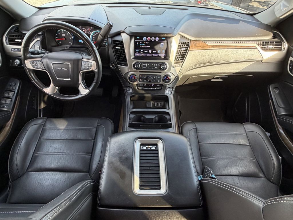 used 2018 GMC Yukon car, priced at $23,991