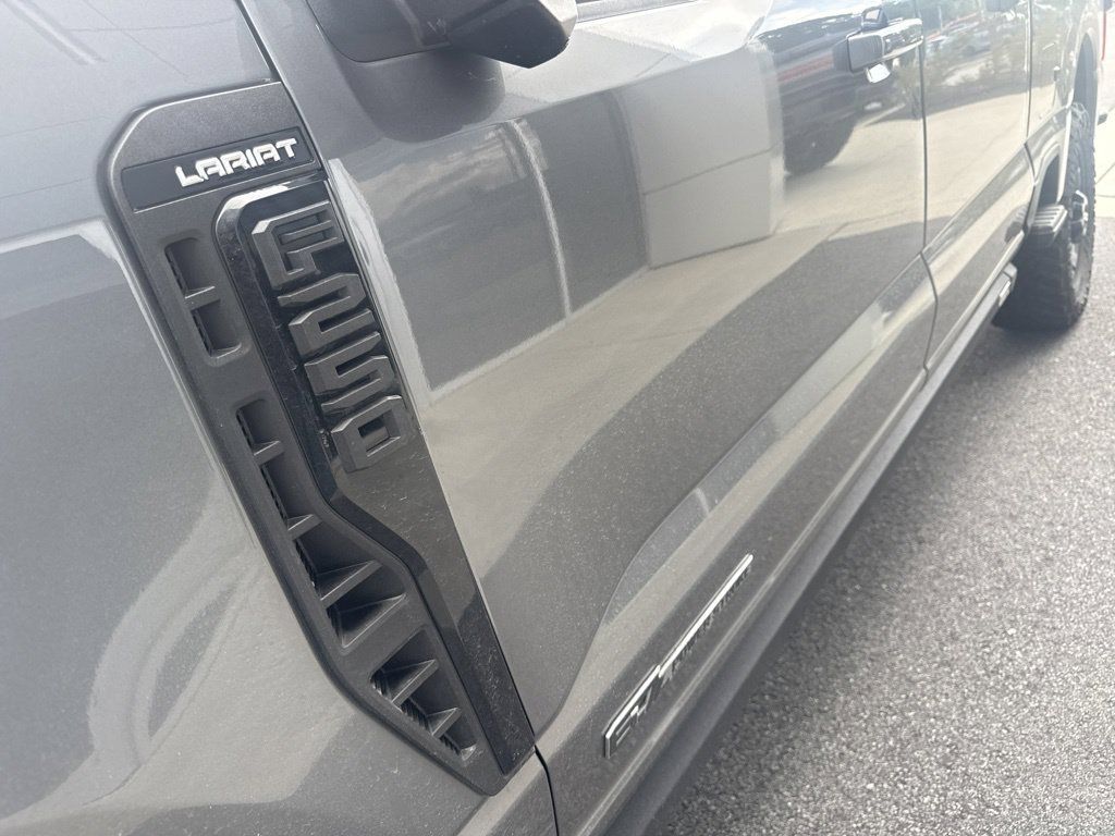 2024 Ford F-250 Super Duty LARIAT