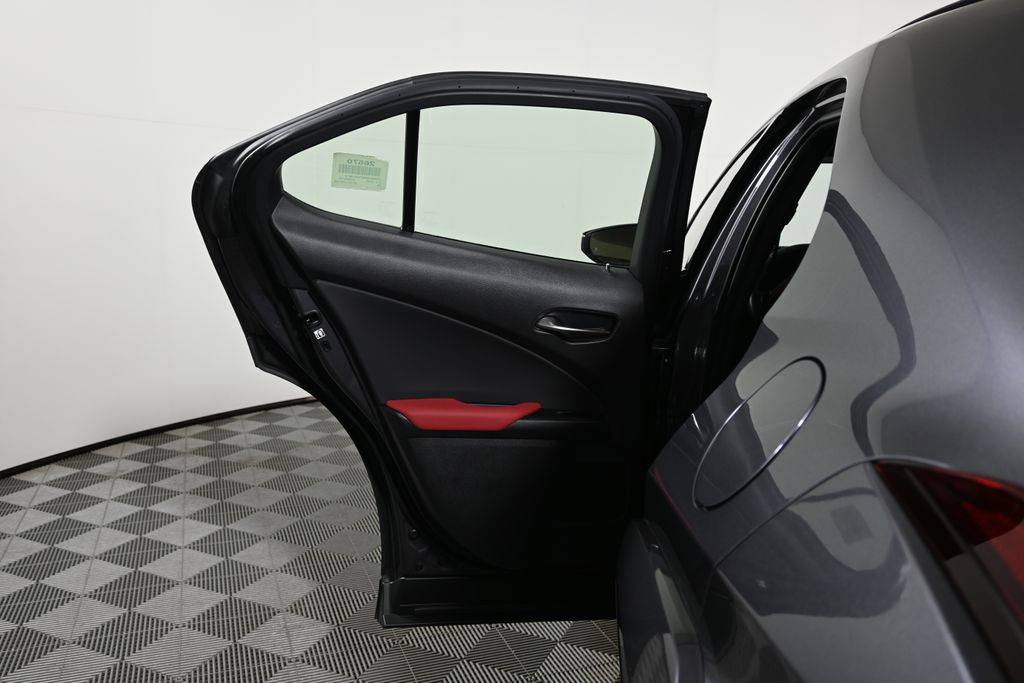 Thumbnail: 2025 Lexus UX - 31