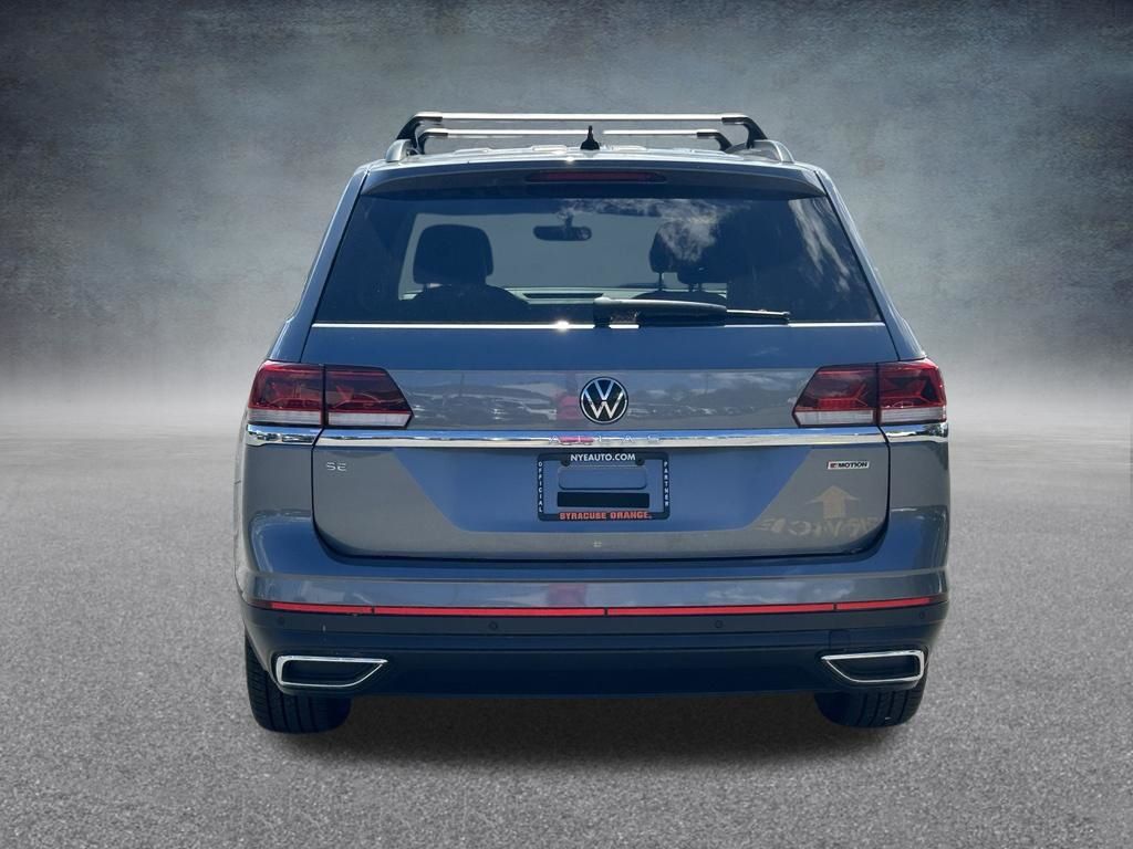 Used 2022 Gray Volkswagen 2.0T SE w/Technology image 4